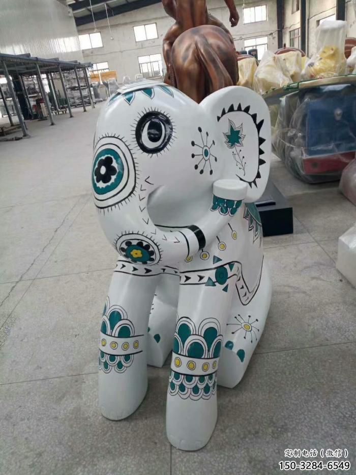 幼兒園小象雕塑，動物主題，仿古工藝