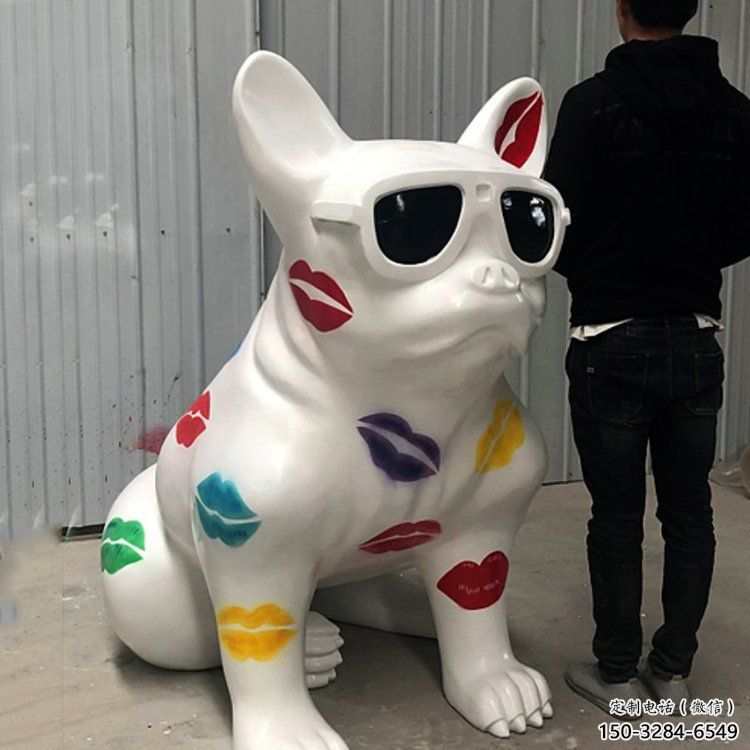 廣場(chǎng)哈巴狗雕塑，卡通水景雕塑，抽象效果