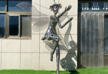 盤錦現(xiàn)代鏤空舞者雕塑承接，歐式風(fēng)格，鐵藝跳舞雕塑精選