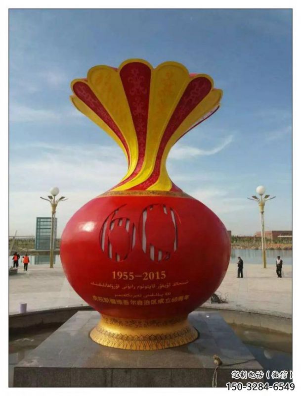 雙橋花瓶雕塑工廠選用，街道標(biāo)識，玻璃鋼花瓶雕塑批發(fā)